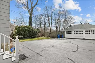 75 Ayrault St, Newport, RI 02840 - Photo 20