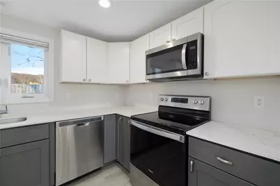 8 Deluca Street, Johnston, RI 02919 - Photo 4