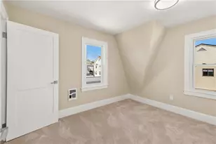 15 Redfern St, North Providence, RI 02911 - Photo 20