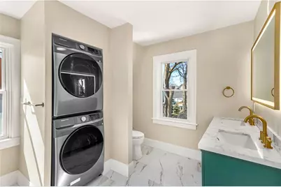 15 Redfern Street, North Providence, RI 02911 - Photo 14