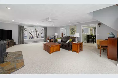 117 Moccasin Trail, Cranston, RI 02921 - Photo 4