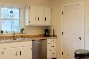 4 Heritage Cir, Johnston, RI 02919 - Photo 4