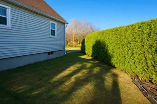 4 Heritage Cir, Johnston, RI 02919 - Photo 12