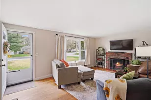 220 Heritage Rd, North Kingstown, RI 02852 - Photo 6