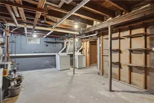 251 W Shore Rd, Warwick, RI 02889 - Photo 32