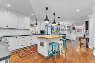 82 Prince's Hill Ave, Barrington, RI 02806 - Photo 8