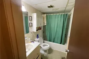 36 Cowesett Ave, West Warwick, RI 02893 - Photo 2