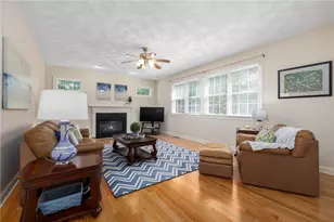 294 Sylvan Ct, North Kingstown, RI 02874 - Photo 8