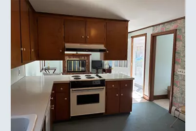 2 Woodcrest Drive, Cumberland, RI 02864 - Photo 8