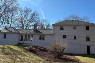 2 Woodcrest Dr, Cumberland, RI 02864 - Photo 2