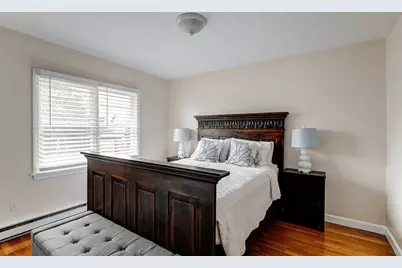27 Thames Street, Newport, RI 02840 - Photo 6