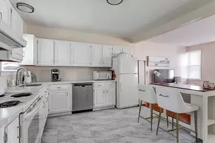 27 Thames St, Newport, RI 02840 - Photo 4