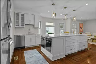 68 Roseneath Ave, Newport, RI 02840 - Photo 6