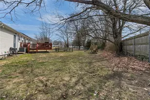 150 Greenmeadow Cir, North Kingstown, RI 02852 - Photo 32