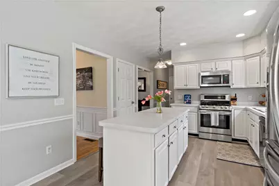 21 River View Road, Narragansett, RI 02882 - Photo 8