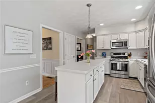 21 River View Rd, Narragansett, RI 02882 - Photo 6