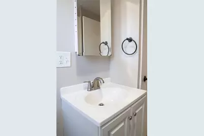 24 Howard Avenue, North Providence, RI 02911 - Photo 20