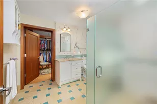 341 Thames St, Bristol, RI 02809 - Photo 24