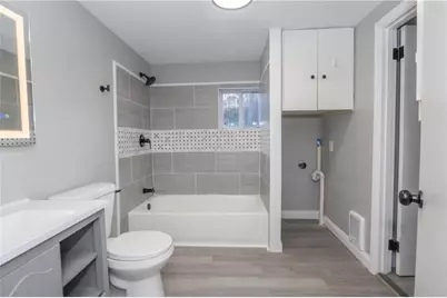 670 Putnam Pike, Smithfield, RI 02828 - Photo 12