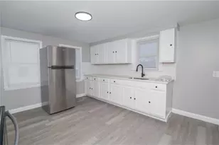 670 Putnam Pike, Smithfield, RI 02828 - Photo 4