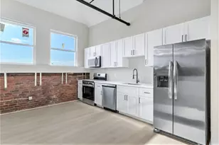 72 Kendrick Ave, Woonsocket, RI 02895 - Photo 2