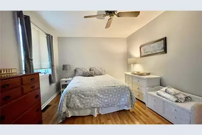 106 Swinburne Row, Newport, RI 02840 - Photo 14