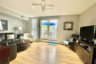 106 Swinburne Row, Newport, RI 02840 - Photo 8