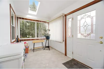 111 Beechcrest Street, Warwick, RI 02888 - Photo 4