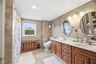 111 Beechcrest St, Warwick, RI 02888 - Photo 18