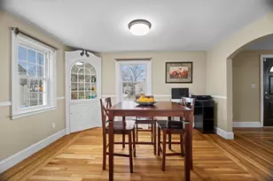 151 Orient Ave, Pawtucket, RI 02861 - Photo 12