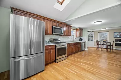 151 Orient Avenue, Pawtucket, RI 02861 - Photo 10