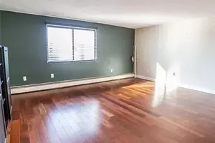 66 Girard Ave, Newport, RI 02840 - Photo 2