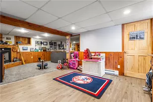 61 McAloon St, Pawtucket, RI 02861 - Photo 20