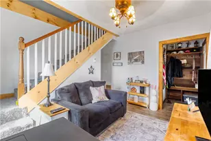 61 McAloon St, Pawtucket, RI 02861 - Photo 4