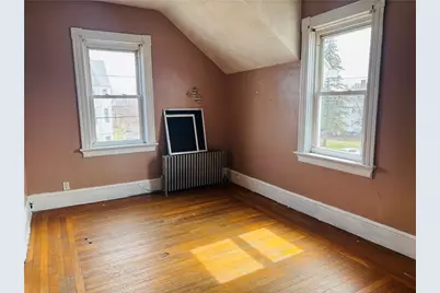 527 Laurel Hill Avenue, Cranston, RI 02920 - Photo 16