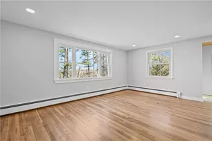 689 Knotty Oak Rd, Coventry, RI 02816 - Photo 12