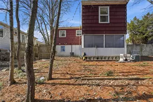 128 Clifford St, Pawtucket, RI 02860 - Photo 4