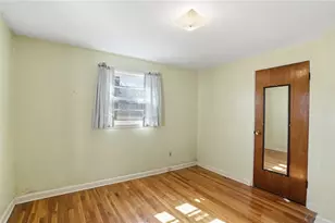 128 Clifford St, Pawtucket, RI 02860 - Photo 16