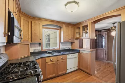 128 Clifford Street, Pawtucket, RI 02860 - Photo 6