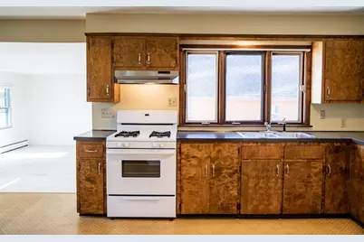 11 Milk Street #2, Bristol, RI 02809 - Photo 4