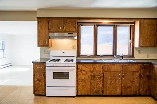 11 Milk St, Bristol, RI 02809 - Photo 4