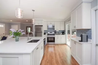 39 Grafton Street, Newport, RI 02840 - Photo 4