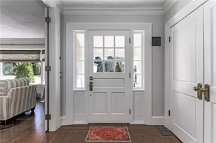 12 Coldbrook Ct, Cranston, RI 02920 - Photo 4