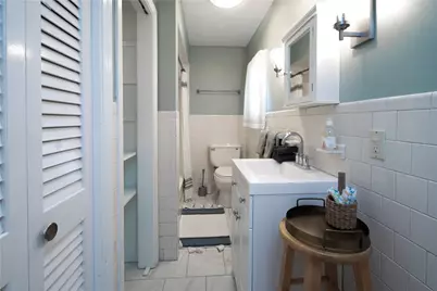 534 Aquidneck Avenue #A, Middletown, RI 02842 - Photo 40