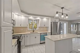 42 Belfield Dr, Johnston, RI 02919 - Photo 22