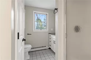 42 Belfield Dr, Johnston, RI 02919 - Photo 20