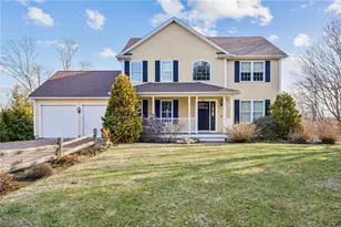 302 Pond St, South Kingstown, RI 02879 - Photo 1