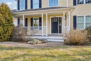 302 Pond St, South Kingstown, RI 02879 - Photo 4