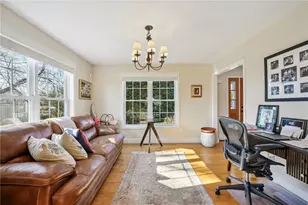 302 Pond St, South Kingstown, RI 02879 - Photo 8