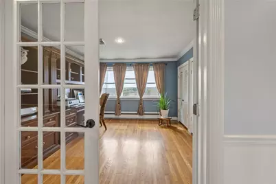 135 Meshanticut Valley Parkway, Cranston, RI 02920 - Photo 22